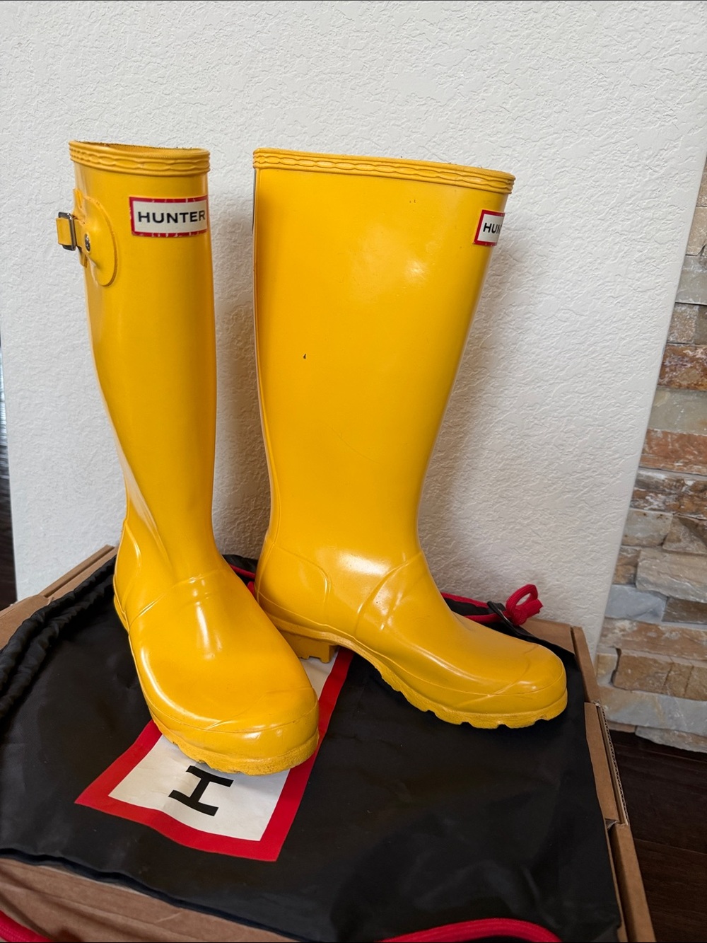 Hunter Gloss Yellow Rain Boots